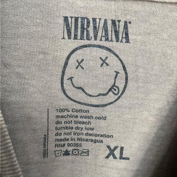 NIRVANA Smiley 90s Style Grunge‎ Shirt Unisex Size XLarg - Picture 6 of 7